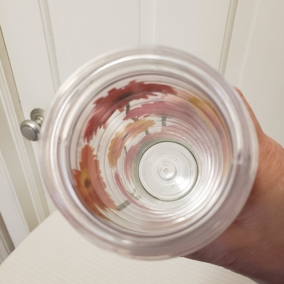 Tervis Floral Wrap 24 ounce Tumbler with Snap Lid colorful, fun - Picture 6 of 9